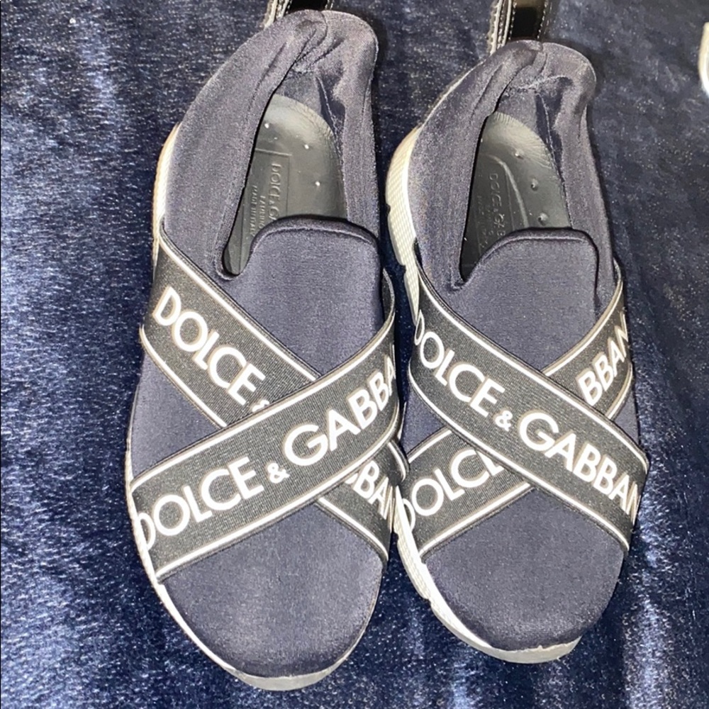 Slip on sneakers